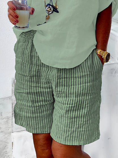 Kallie - Trendige gestreifte Damenshorts
