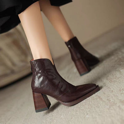 Alissa - Zeitlose Stiefeletten