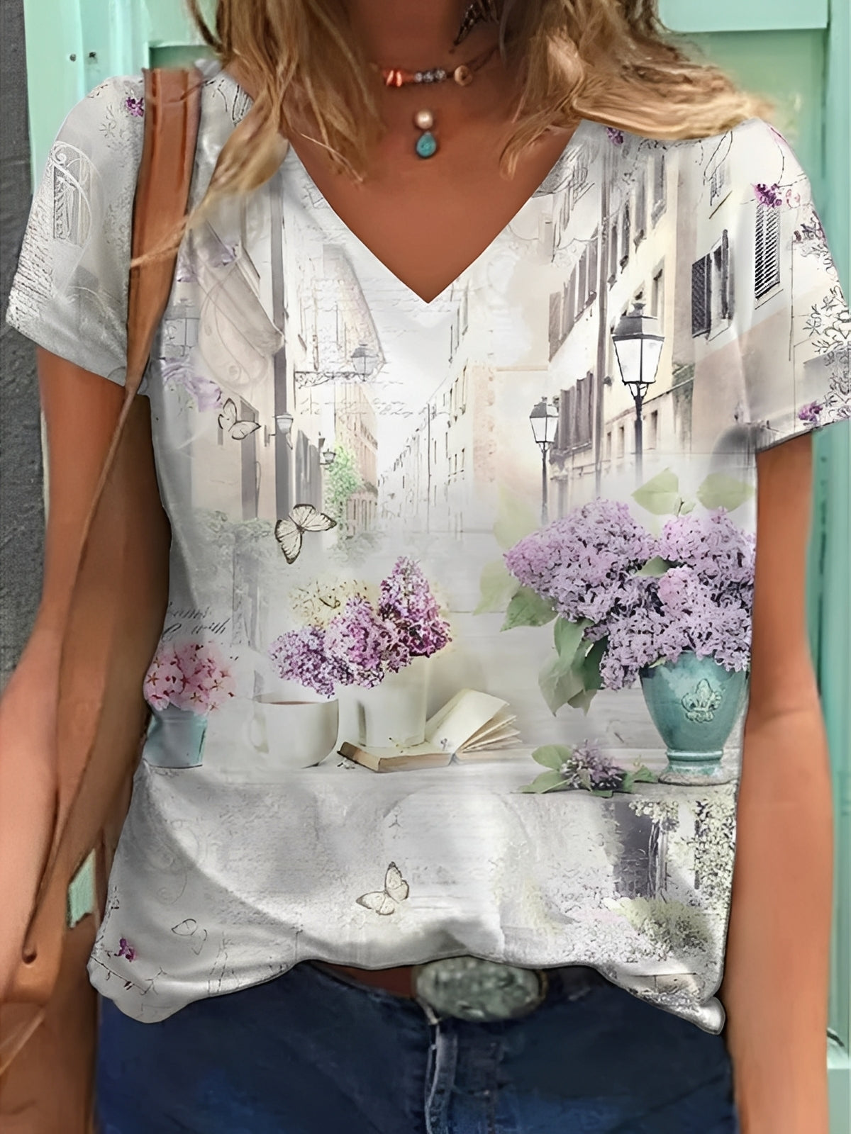 Niki - Elegantes Damenoberteil mit Blumendesign