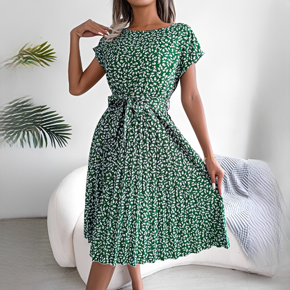 Lyka - Modisches Sommerkleid mit kurzen Ärmeln für Damen