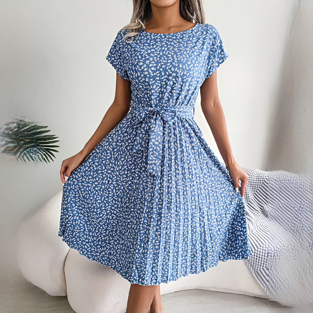 Lyka - Modisches Sommerkleid mit kurzen Ärmeln für Damen