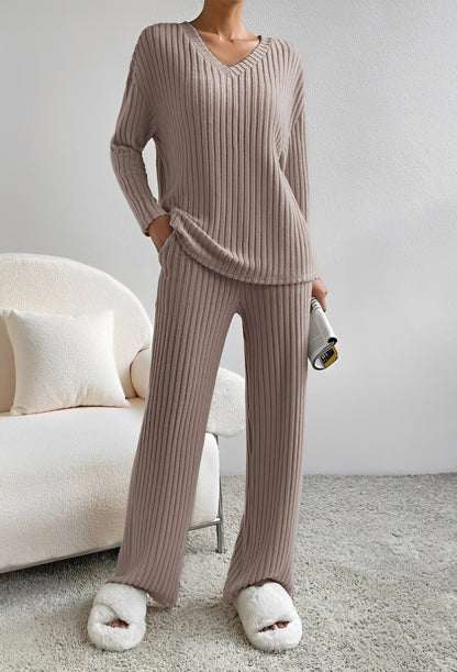 Niki - Entspanntes gestreiftes Outfit-Set