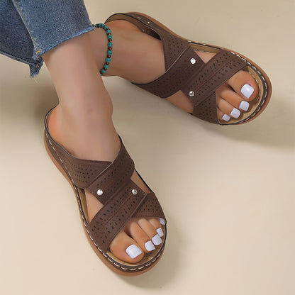 Rhonda - Elegante Sandalen mit gekreuzten Riemen