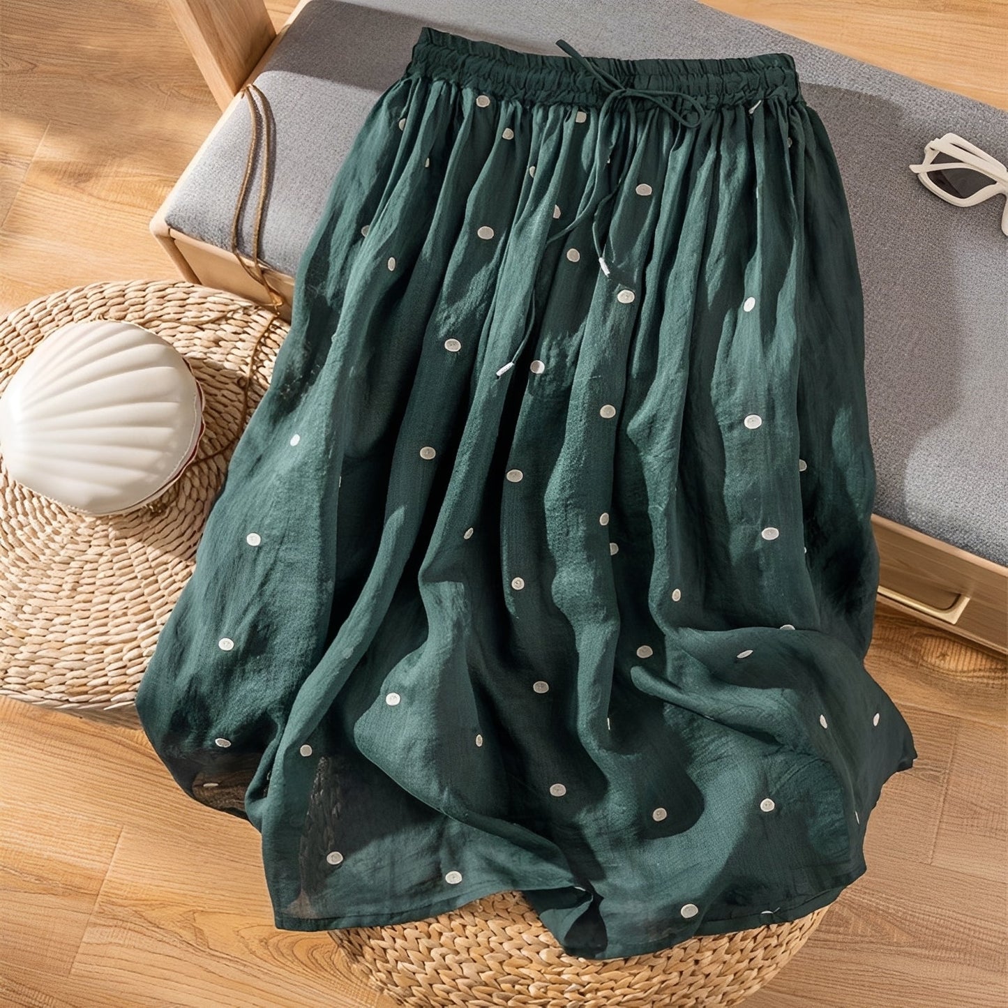 Thea - Lockerer Damenrock mit Polka-Dots