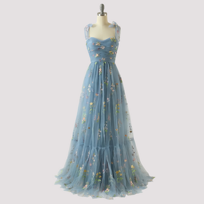 Livia - Elegantes Abendkleid mit Blumenstickerei