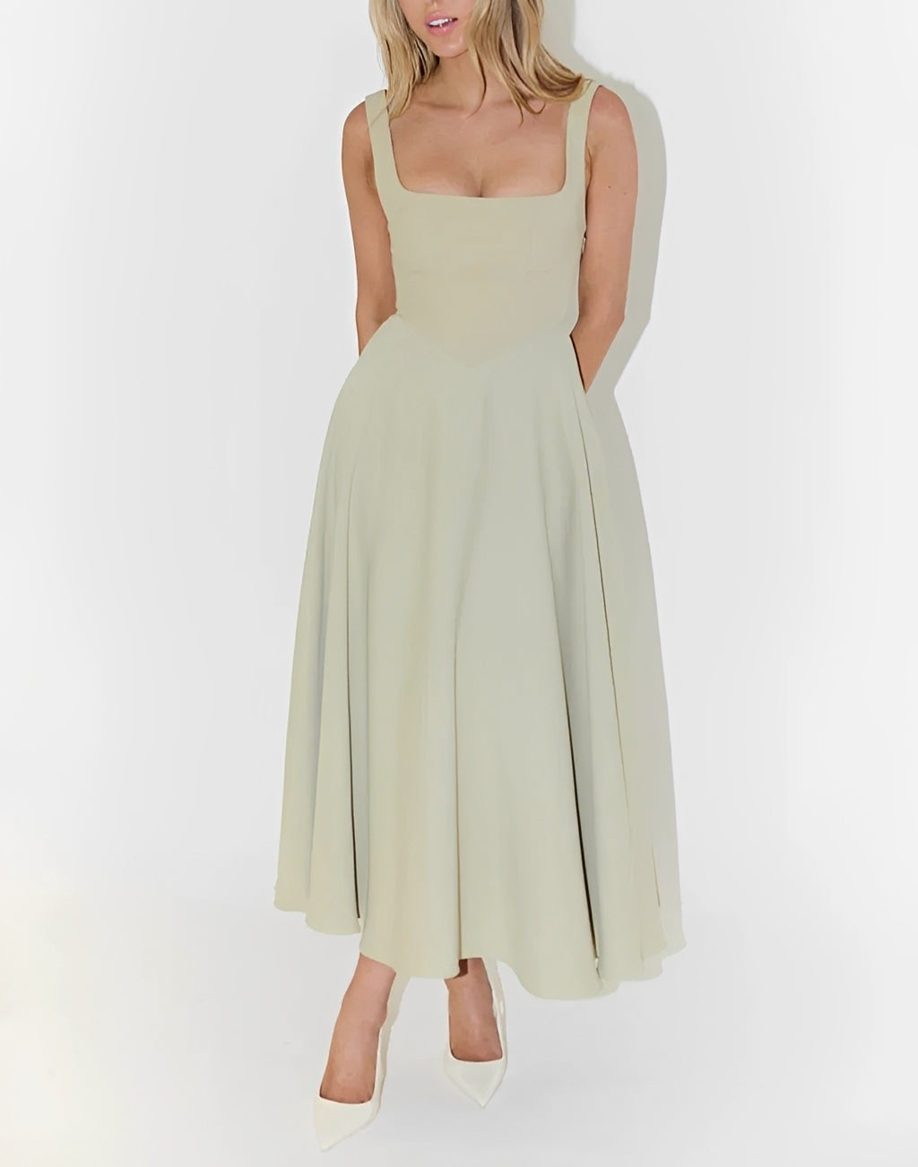 Shelley - Ärmeloses Midikleid